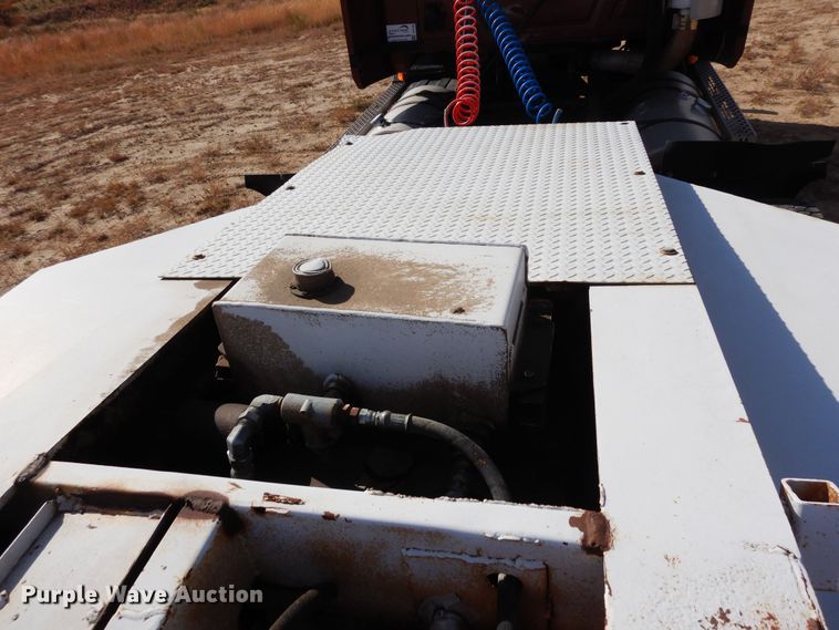 image for item DF8189 1981 Trail King 1551-4500  lowboy equipment trailer