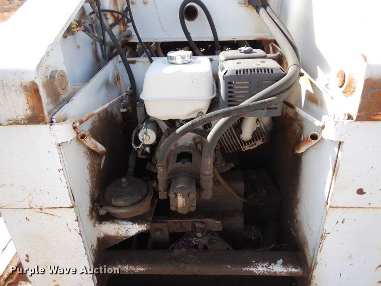 image for item DF8189 1981 Trail King 1551-4500  lowboy equipment trailer