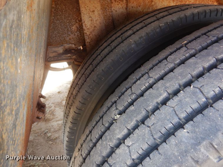 image for item DF8189 1981 Trail King 1551-4500  lowboy equipment trailer