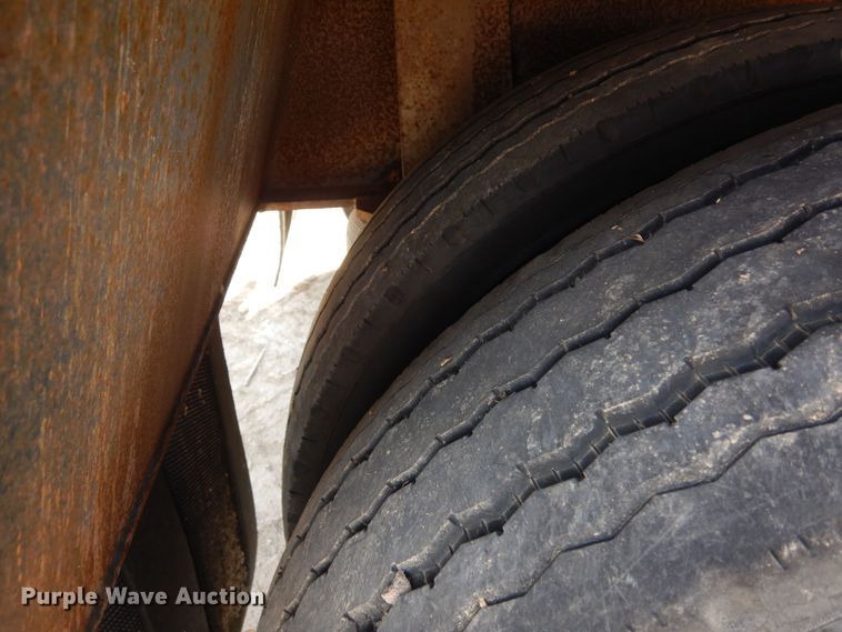 image for item DF8189 1981 Trail King 1551-4500  lowboy equipment trailer