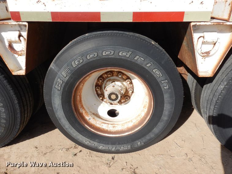 image for item DF8189 1981 Trail King 1551-4500  lowboy equipment trailer