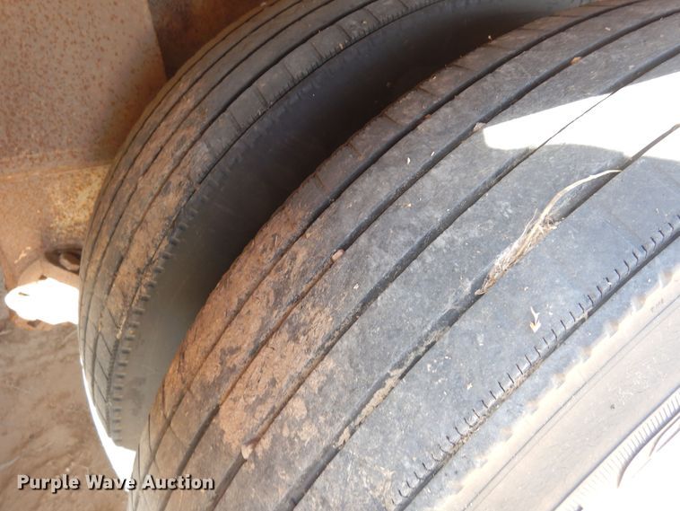 image for item DF8189 1981 Trail King 1551-4500  lowboy equipment trailer