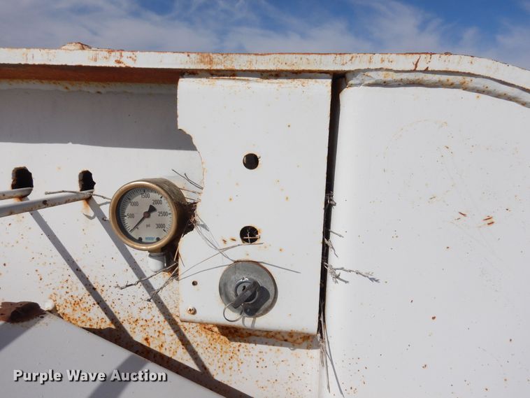 image for item DF8189 1981 Trail King 1551-4500  lowboy equipment trailer