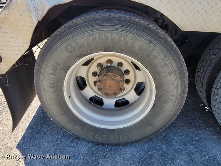 image for item DM4181 2015 Kenworth T880  semi truck