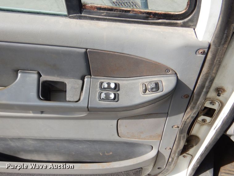 image for item DM8084 2005 Freightliner Columbia  semi truck