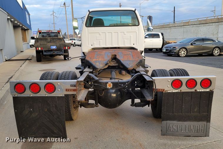 image for item DM8109 2004 Ford F650 Super Duty Pro Loader  truck cab and chassis