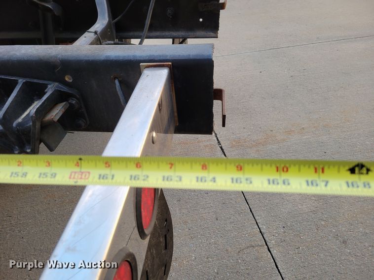 image for item DM8109 2004 Ford F650 Super Duty Pro Loader  truck cab and chassis