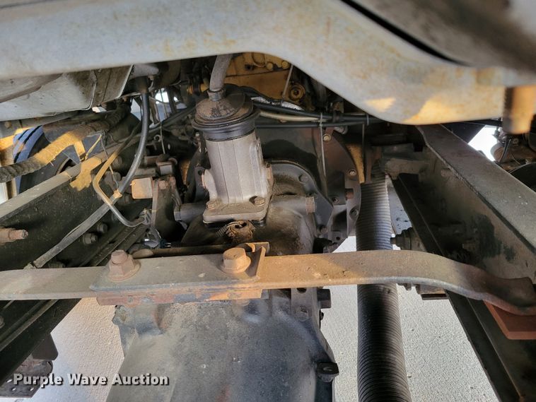 image for item DM8109 2004 Ford F650 Super Duty Pro Loader  truck cab and chassis