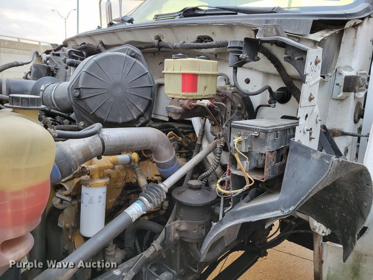 image for item DM8109 2004 Ford F650 Super Duty Pro Loader  truck cab and chassis