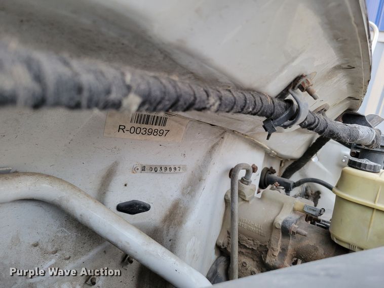 image for item DM8109 2004 Ford F650 Super Duty Pro Loader  truck cab and chassis