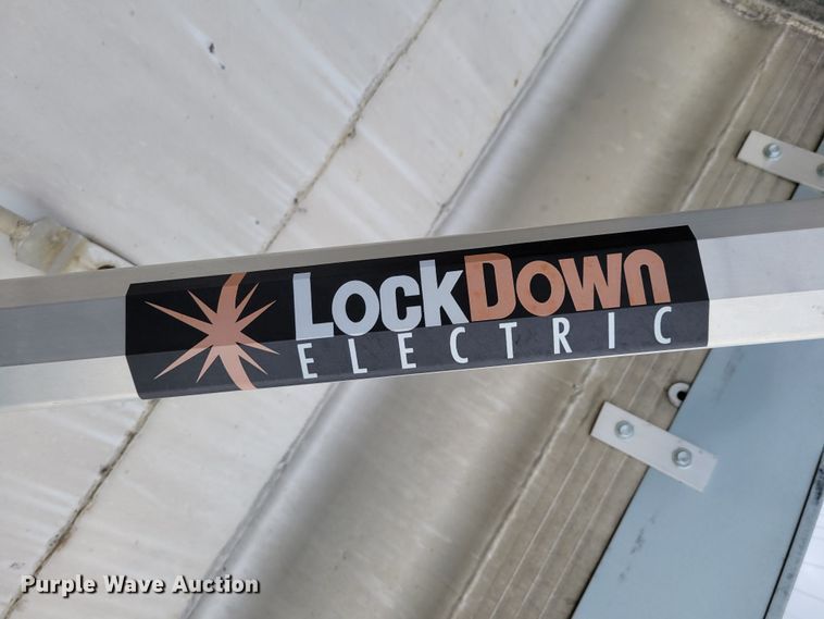 image for item DM8110 2007 Travis  bottom dump trailer