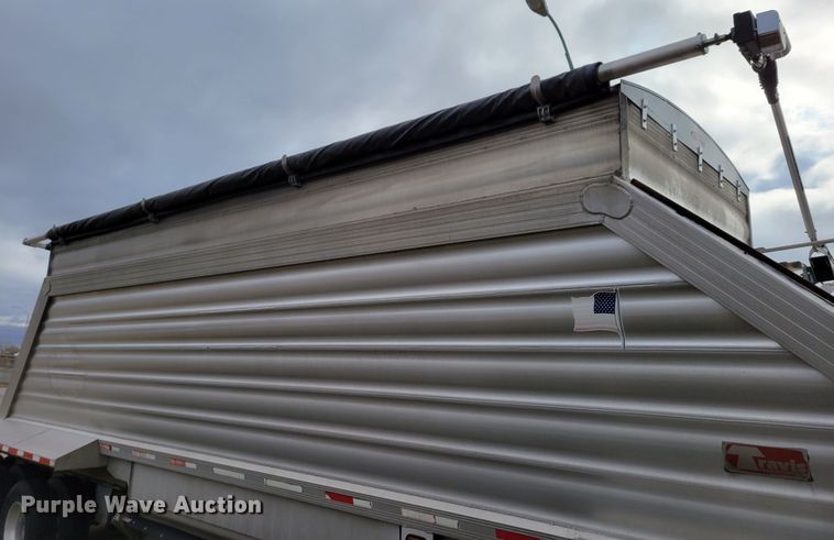 image for item DM8110 2007 Travis  bottom dump trailer