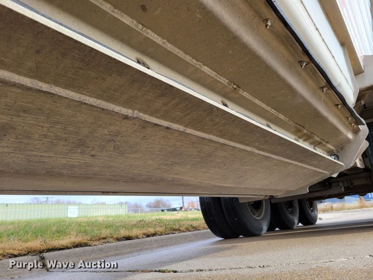 image for item DM8110 2007 Travis  bottom dump trailer