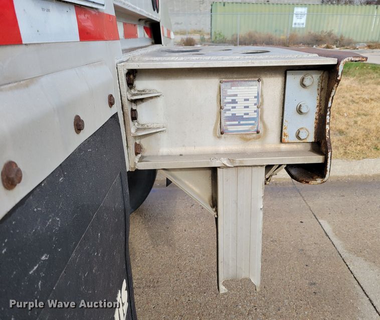 image for item DM8110 2007 Travis  bottom dump trailer