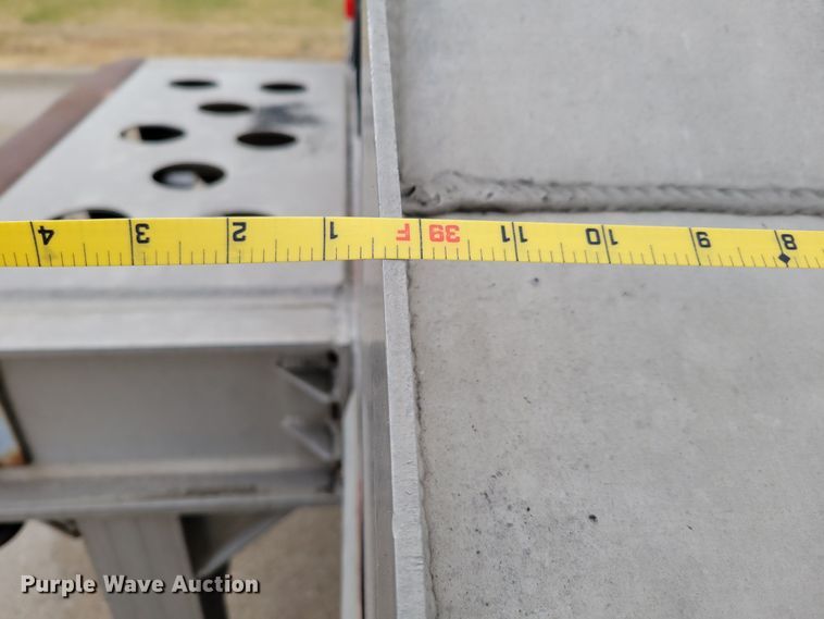 image for item DM8110 2007 Travis  bottom dump trailer