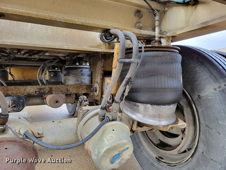 image for item DM8110 2007 Travis  bottom dump trailer