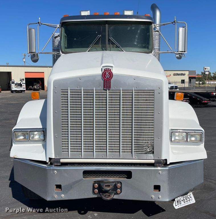 image for item DN4498 2009 Kenworth T800  vacuum truck