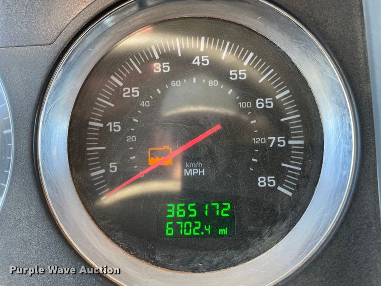 image for item DN4498 2009 Kenworth T800  vacuum truck