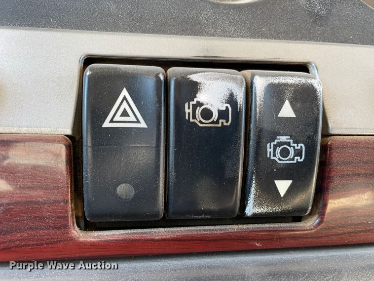 image for item DN4498 2009 Kenworth T800  vacuum truck