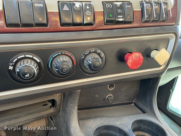 image for item DN4498 2009 Kenworth T800  vacuum truck