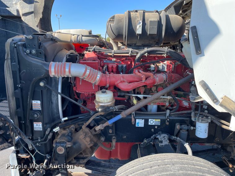 image for item DN4498 2009 Kenworth T800  vacuum truck