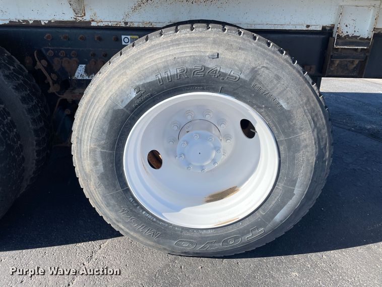 image for item DN4498 2009 Kenworth T800  vacuum truck