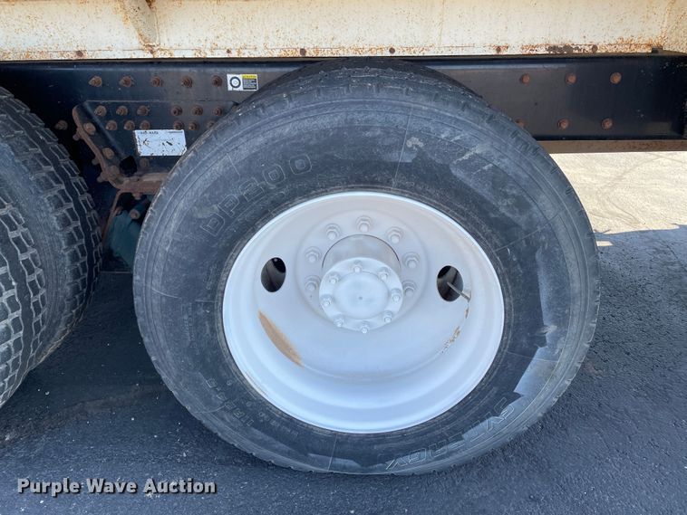 image for item DN4498 2009 Kenworth T800  vacuum truck