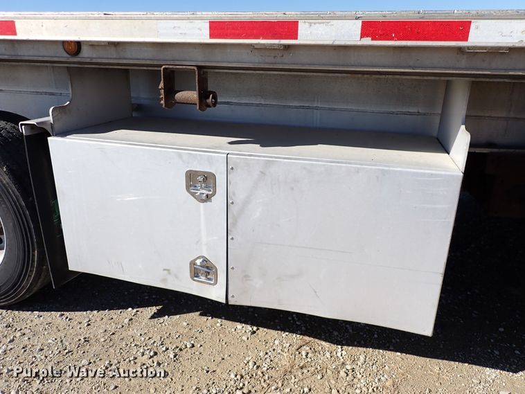 image for item DN6918 2013 Transcraft Benson AF53-102-2-524  flatbed trailer