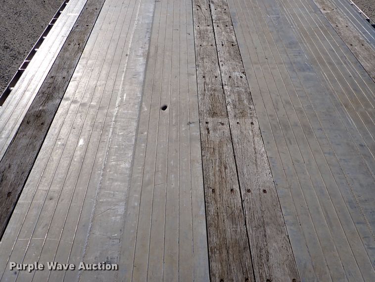 image for item DN6918 2013 Transcraft Benson AF53-102-2-524  flatbed trailer