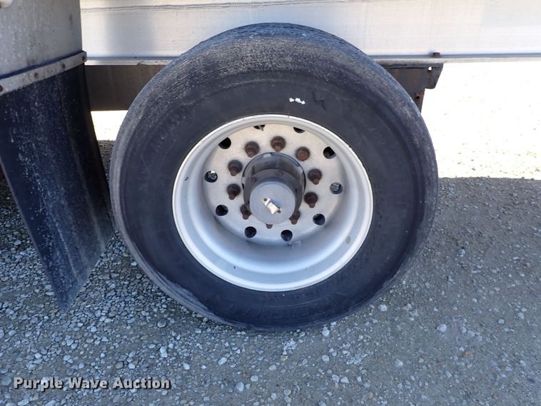 image for item DN6918 2013 Transcraft Benson AF53-102-2-524  flatbed trailer