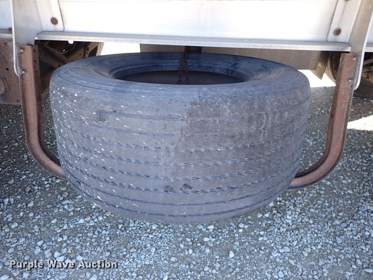 image for item DN6918 2013 Transcraft Benson AF53-102-2-524  flatbed trailer