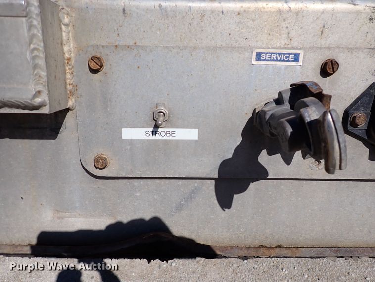 image for item DN6920 2013 Transcraft Benson AF53102-2-524  flatbed trailer