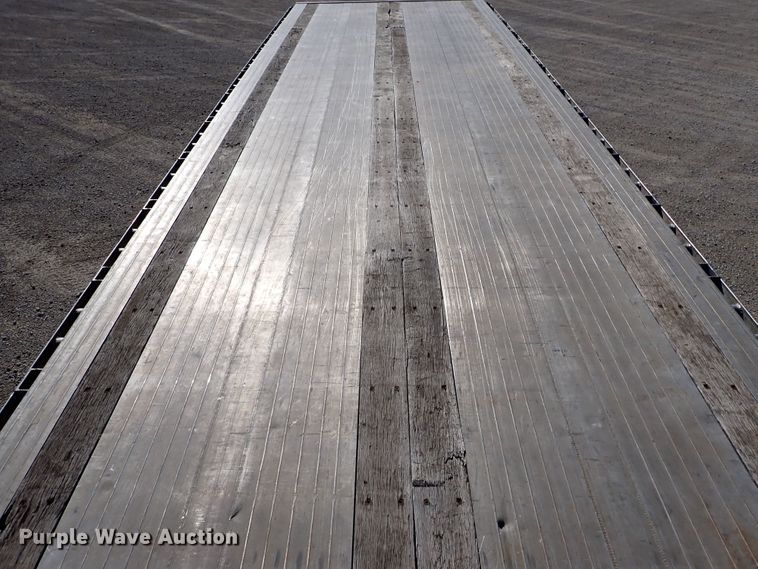 image for item DN6920 2013 Transcraft Benson AF53102-2-524  flatbed trailer