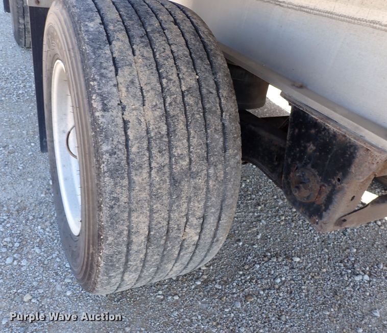 image for item DN6920 2013 Transcraft Benson AF53102-2-524  flatbed trailer