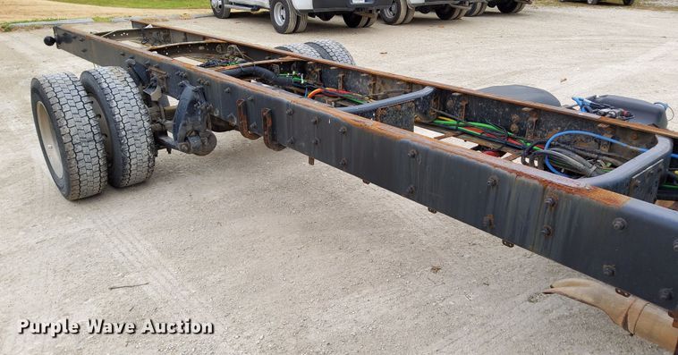 image for item DN6941 2016 Freightliner Business Class M2 106  truck cab and chassis