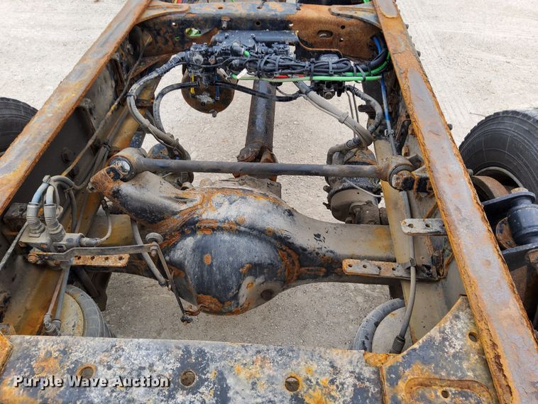 image for item DN6941 2016 Freightliner Business Class M2 106  truck cab and chassis