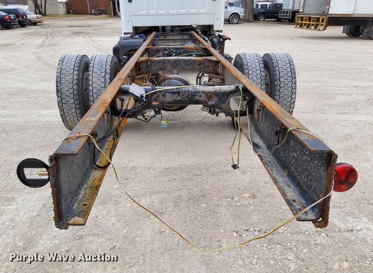 image for item DN6941 2016 Freightliner Business Class M2 106  truck cab and chassis