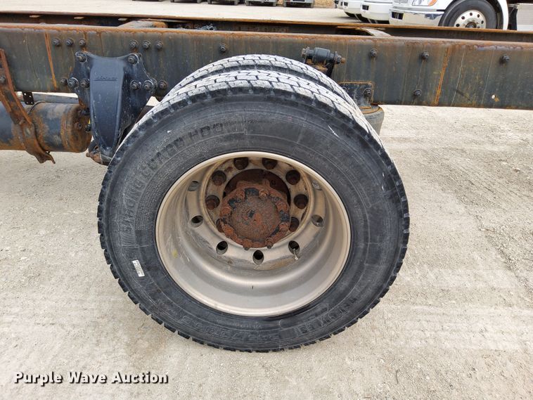 image for item DN6941 2016 Freightliner Business Class M2 106  truck cab and chassis