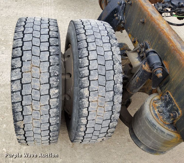 image for item DN6941 2016 Freightliner Business Class M2 106  truck cab and chassis