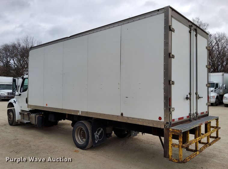 image for item DN6942 2016 Freightliner M2106  box truck