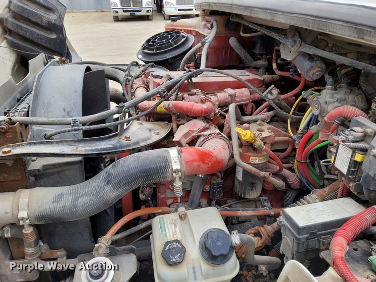 image for item DN6942 2016 Freightliner M2106  box truck