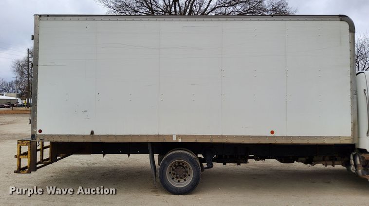 image for item DN6942 2016 Freightliner M2106  box truck