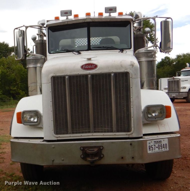 image for item DO1520 2006 Peterbilt 378  semi truck