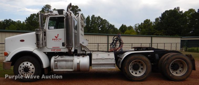 image for item DO1520 2006 Peterbilt 378  semi truck