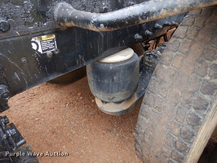 image for item DO1520 2006 Peterbilt 378  semi truck