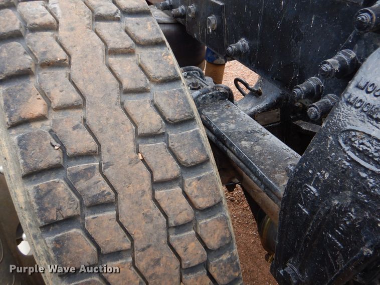 image for item DO1520 2006 Peterbilt 378  semi truck