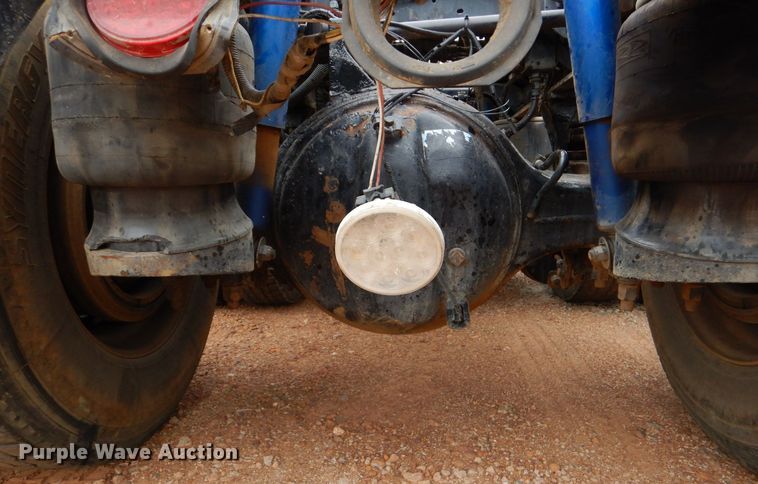 image for item DO1520 2006 Peterbilt 378  semi truck