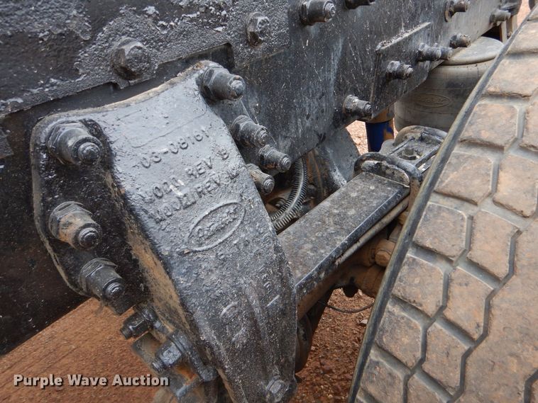 image for item DO1520 2006 Peterbilt 378  semi truck