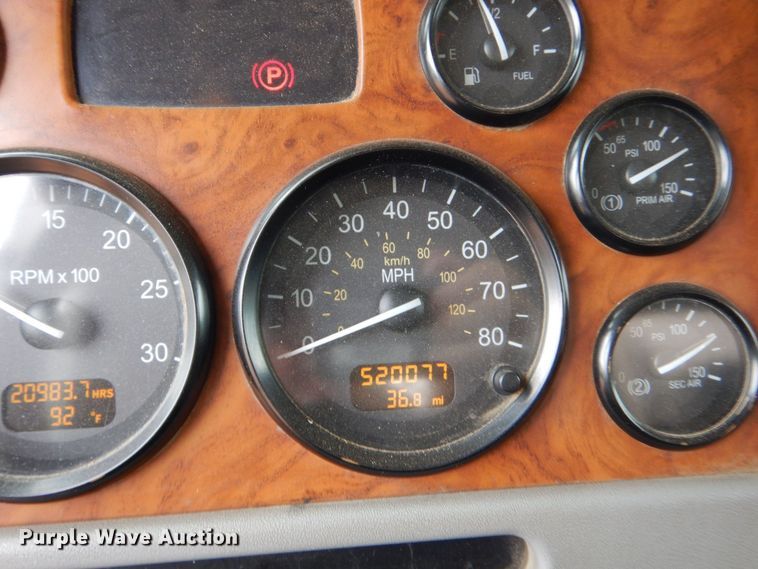 image for item DO1520 2006 Peterbilt 378  semi truck