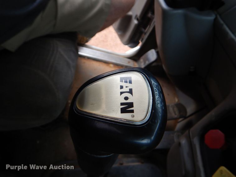 image for item DO1520 2006 Peterbilt 378  semi truck